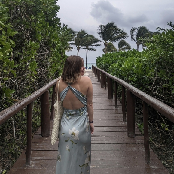 Zara Satin Floral Dress - Picture 4 of 4